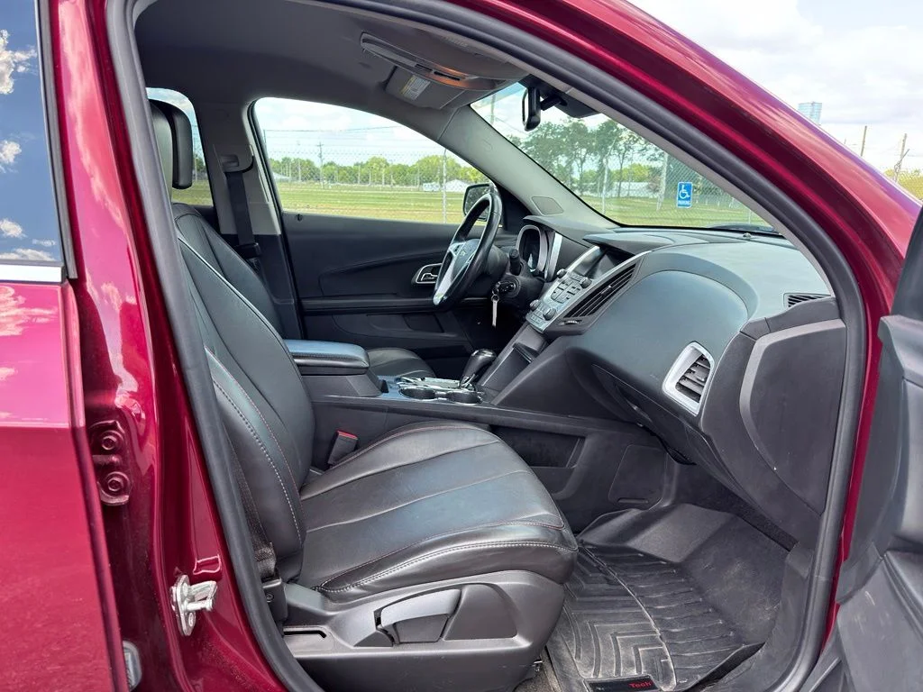 Used 2017 Red Chevrolet Premier image 41