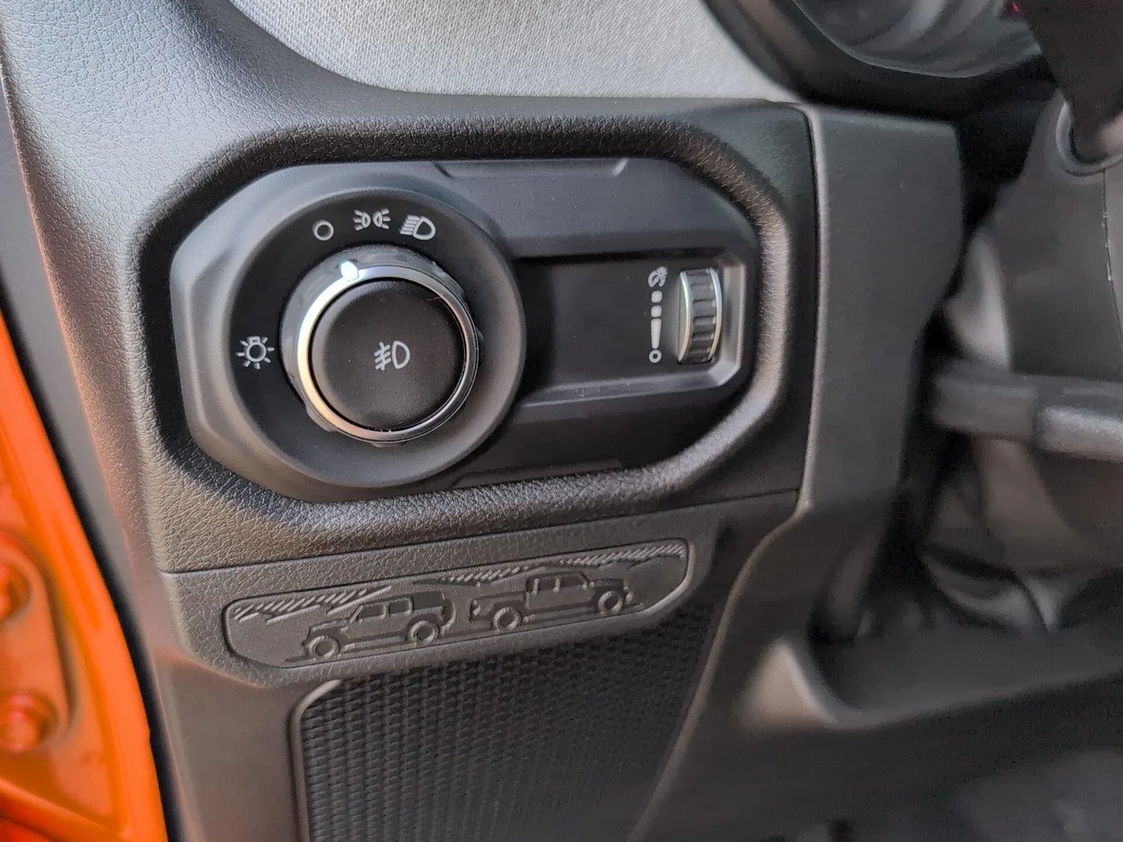 Used 2025 Joose Jeep Sport image 29