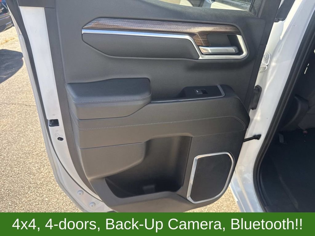 Used 2023 White Chevrolet LT image 17
