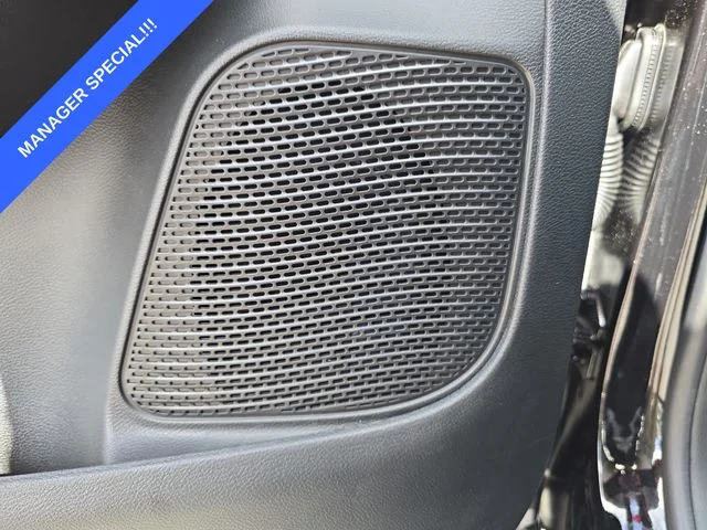 2026 Chrysler Pacifica Limited - Photo 16