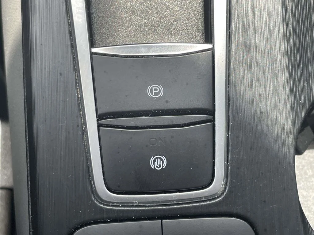 Used 2023 Blue Ford Active image 31