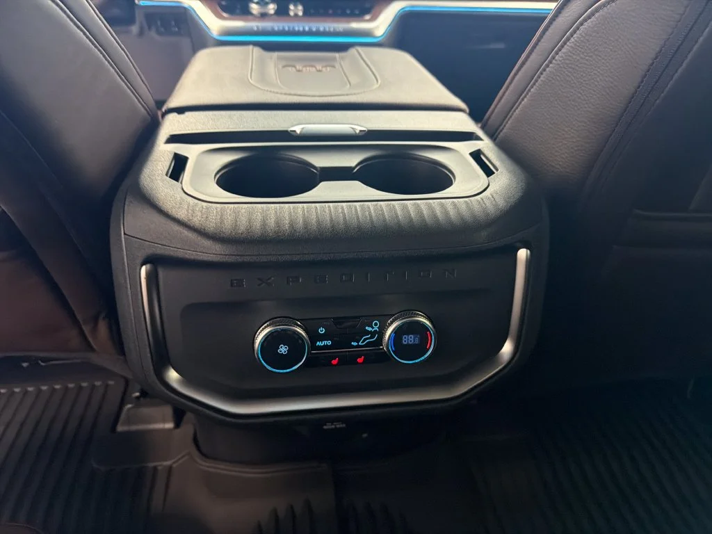 New 2027 Star White Metallic Tri-Coat Ford MAX King Ranch® image 19