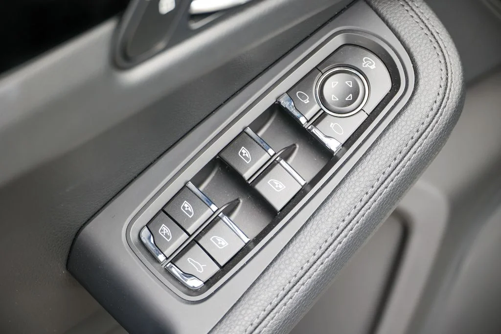 Certified Used 2026 White Porsche  image 9