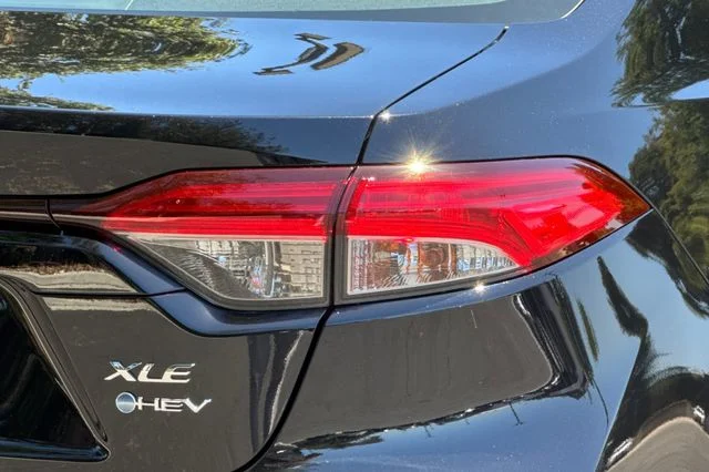 New 2026 Midnight Black Metallic Toyota  XLE image 31