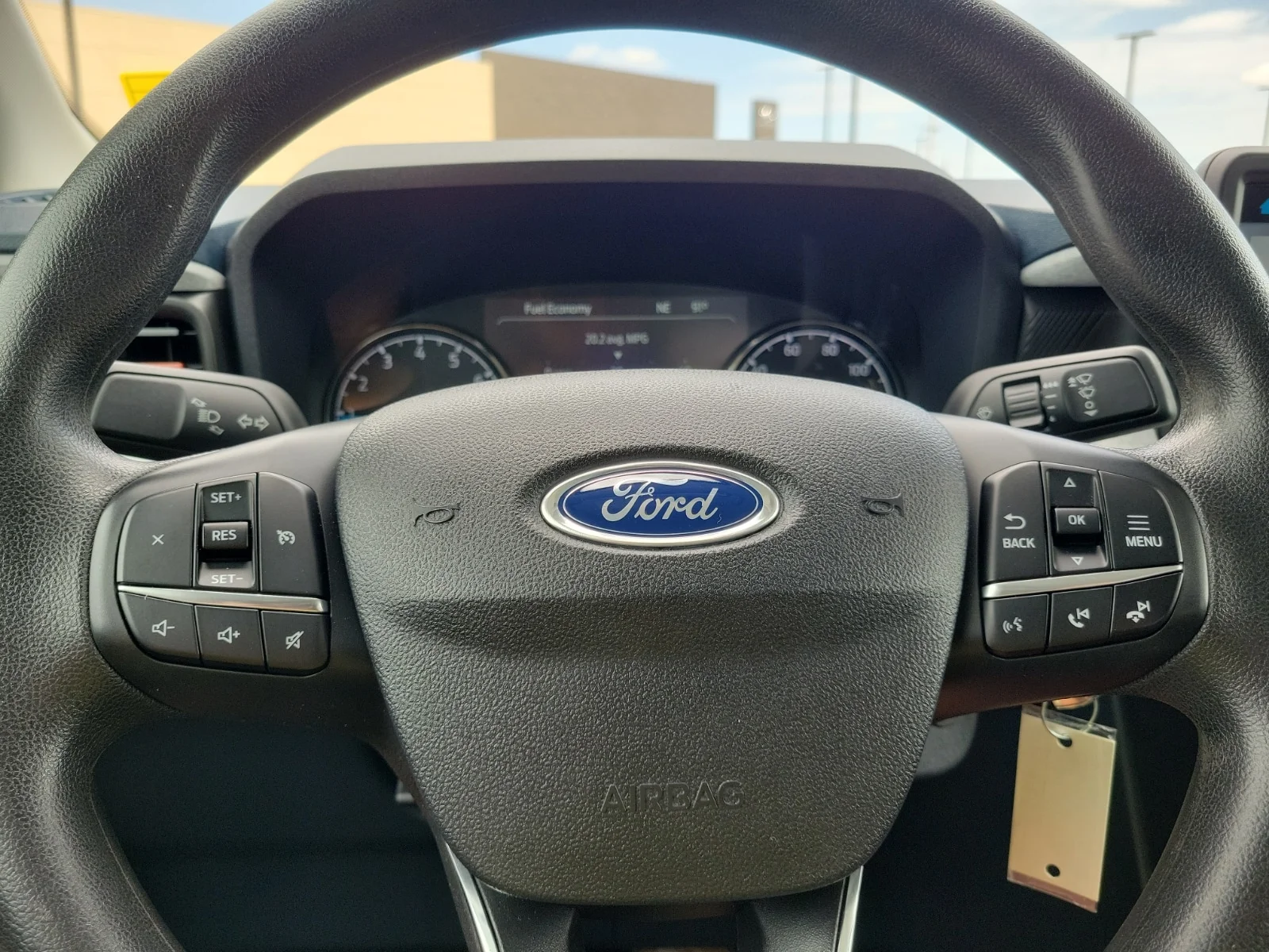 Used 2022 Blue Ford XLT All-Wheel Drive Supercrew 4.5 ft. box 121.1 in image 18