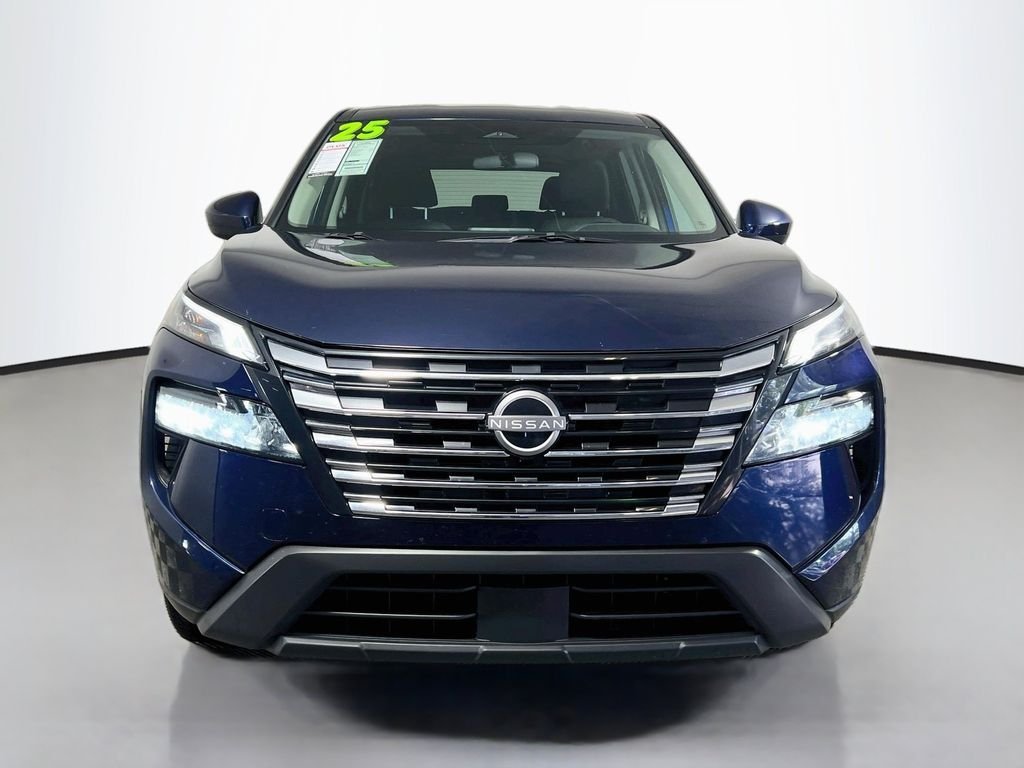 2025 Nissan Rogue SV - Photo 8