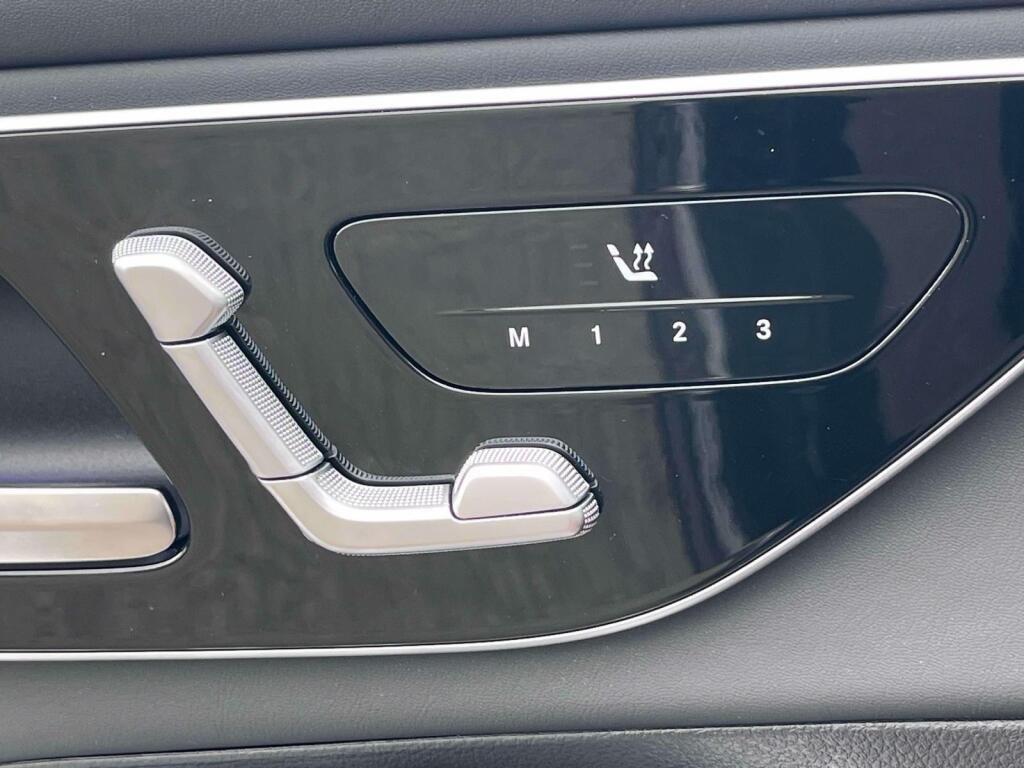 New 2026 2040/Black Mercedes-Benz AMG® GLC 43 image 28