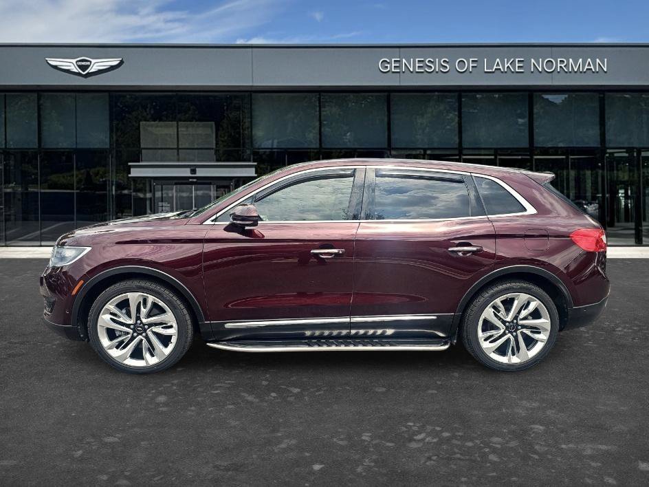 Used 2017 Burgundy Velvet Metallic Tinted Clearcoat Lincoln Black Label image 7