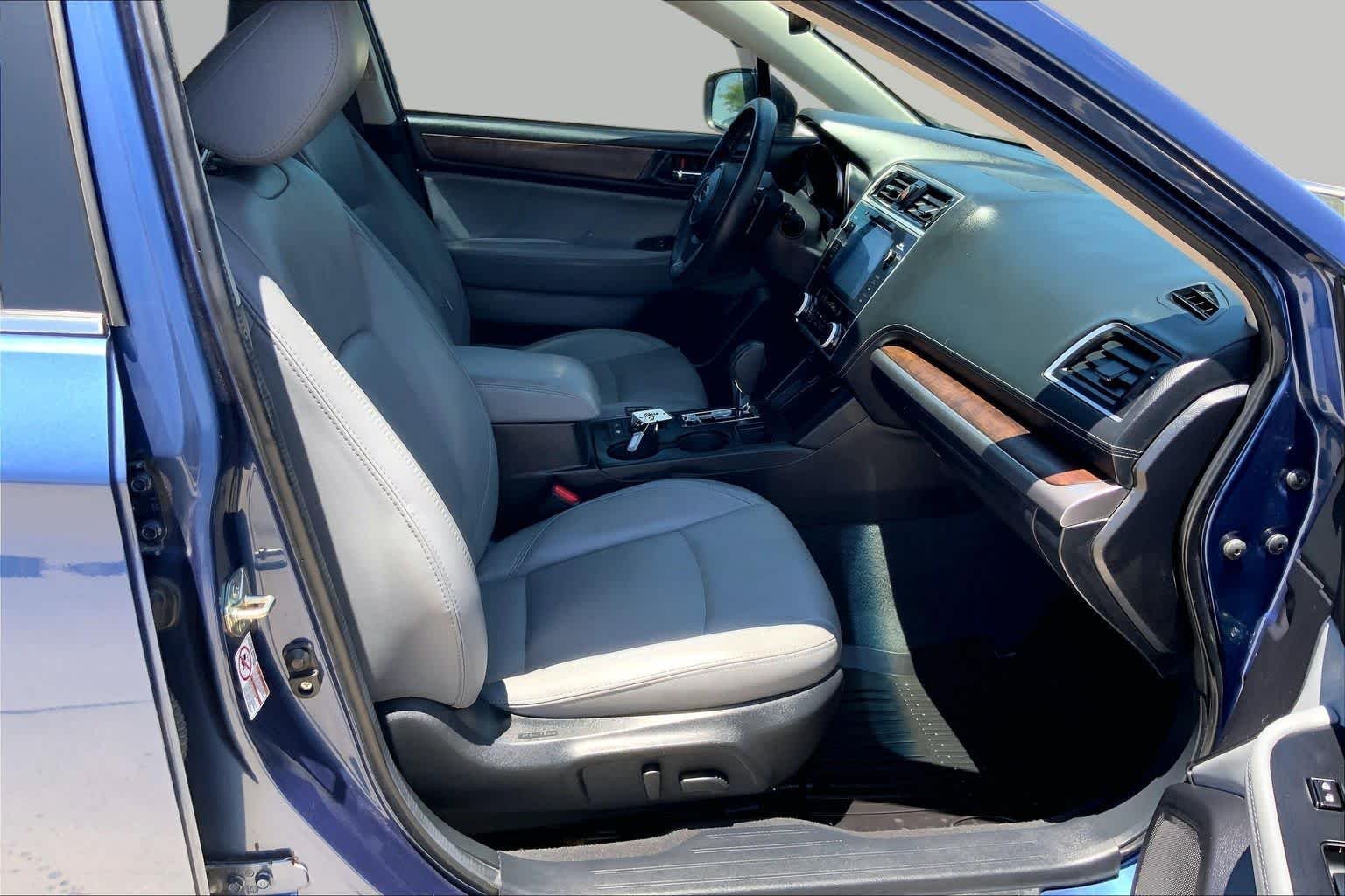 Used 2019 Abyss Blue Pearl Subaru Limited image 9