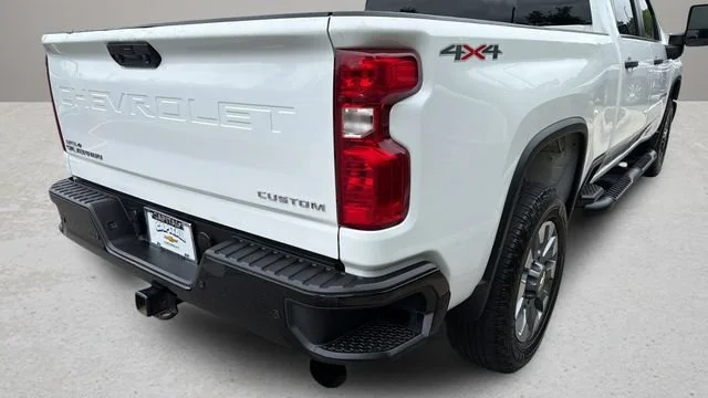 Used 2024 Summit White Chevrolet Custom image 36
