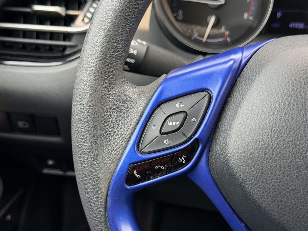 Used 2020 Blue Toyota LE image 8