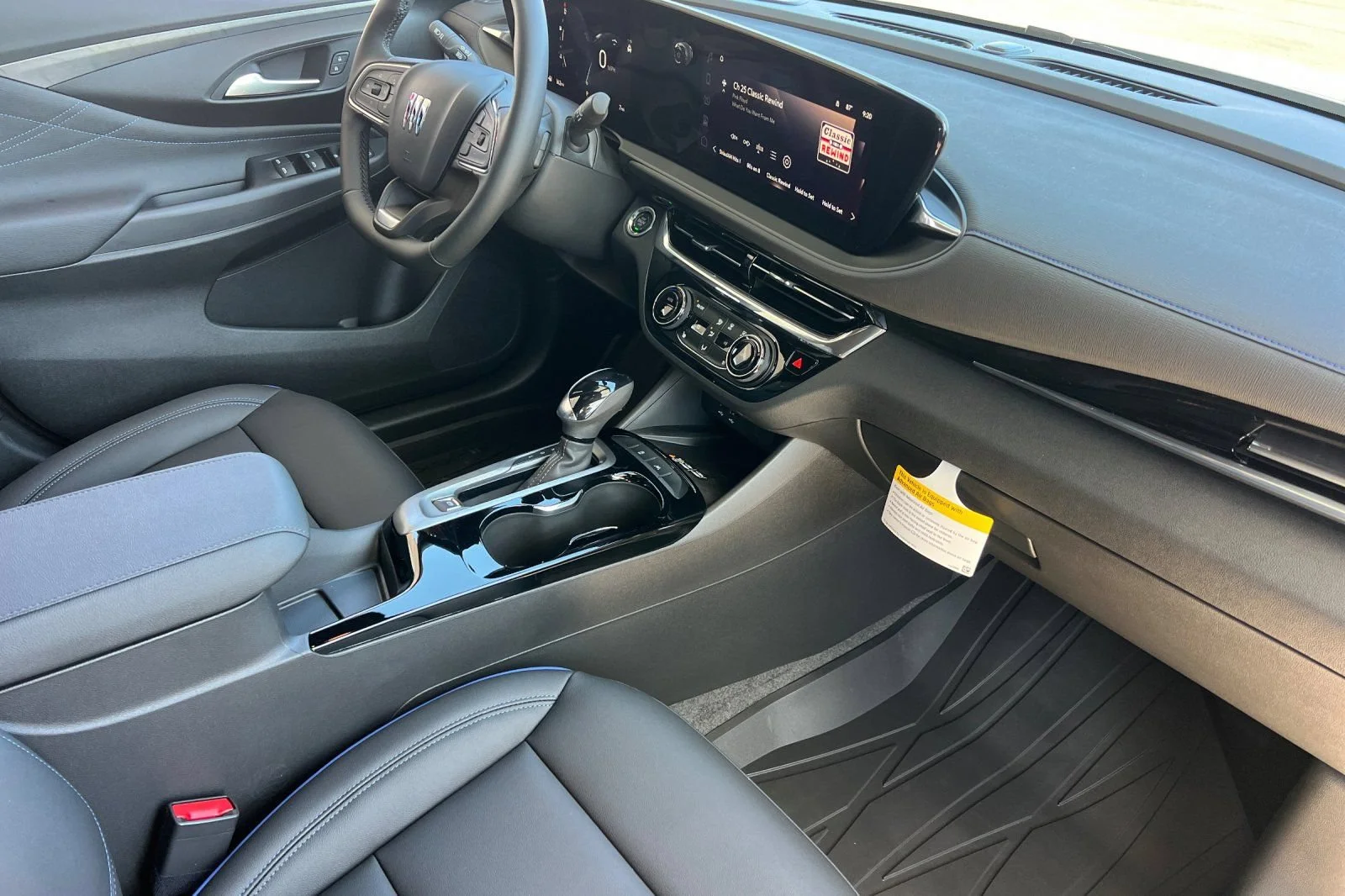 2026 Buick Envista Sport Touring - Photo 17