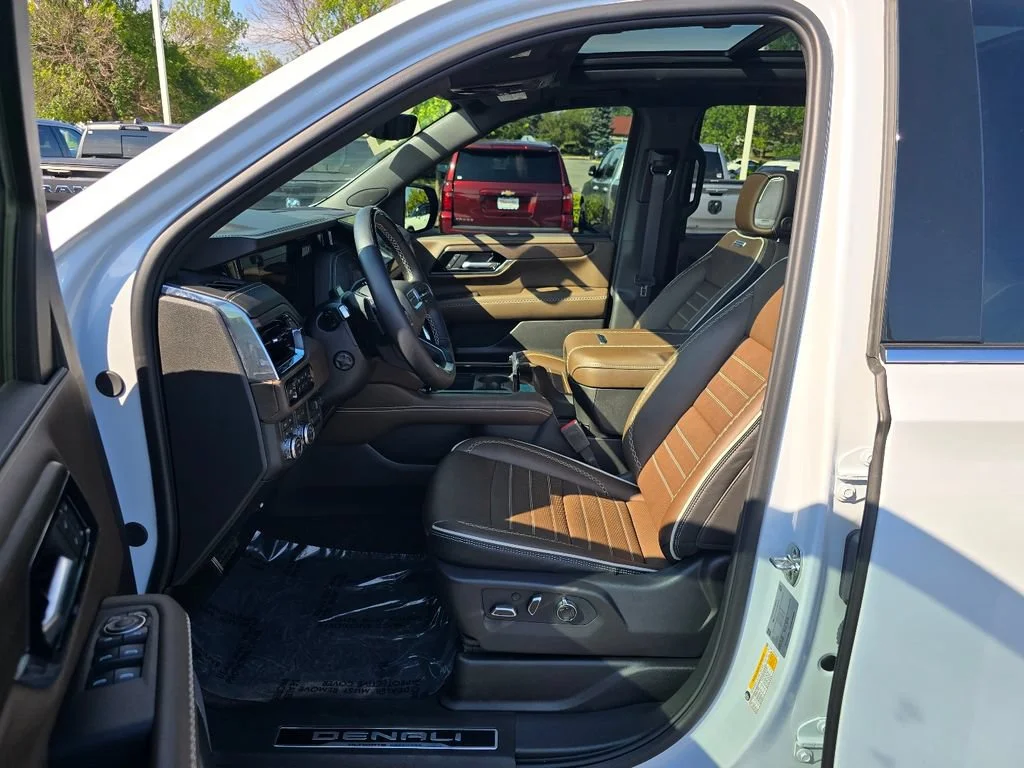 2026 GMC Yukon Denali Ultimate - Photo 22