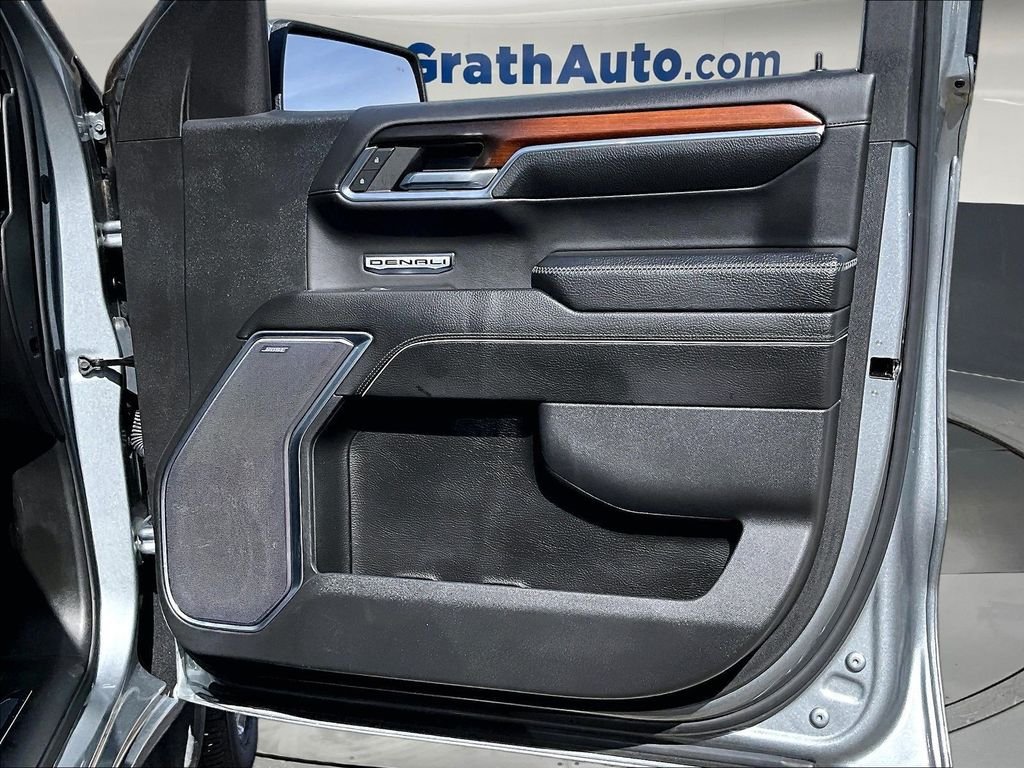 Used 2024 Silver GMC Denali image 31
