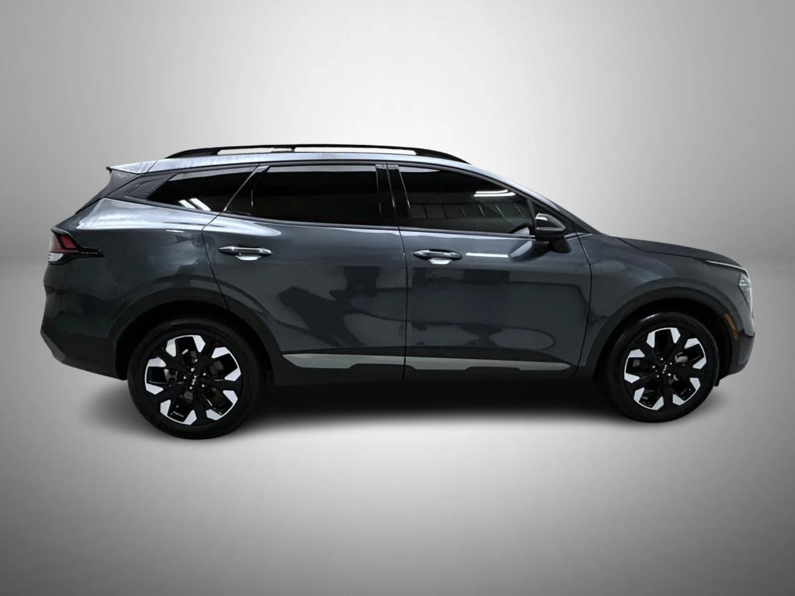 Used 2023 Gray Kia X-Line image 4