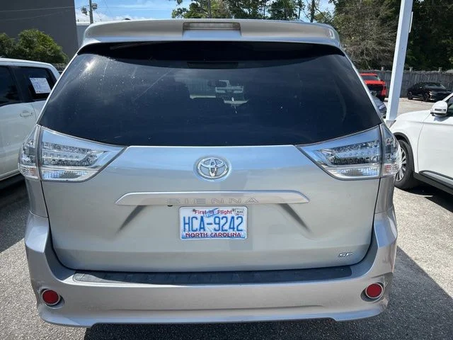 Used 2017 Silver Toyota SE Premium image 10