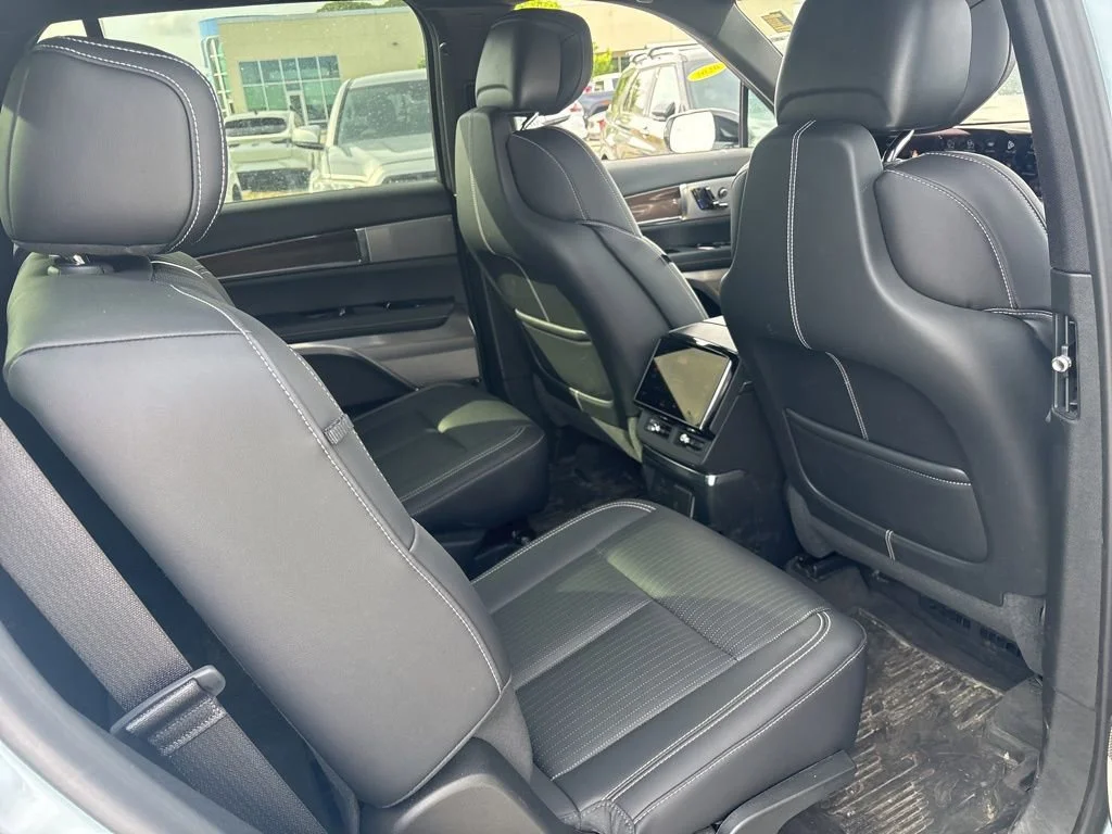 Used 2026 Nimbus Metallic Cadillac Sport image 8