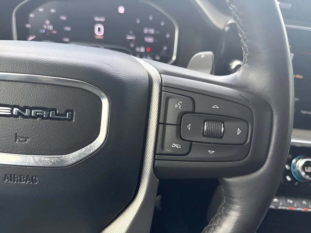 Used 2023 Black GMC Denali image 18