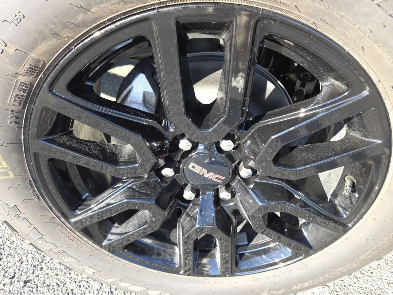 Used 2026 Downpour Metallic GMC Elevation image 10