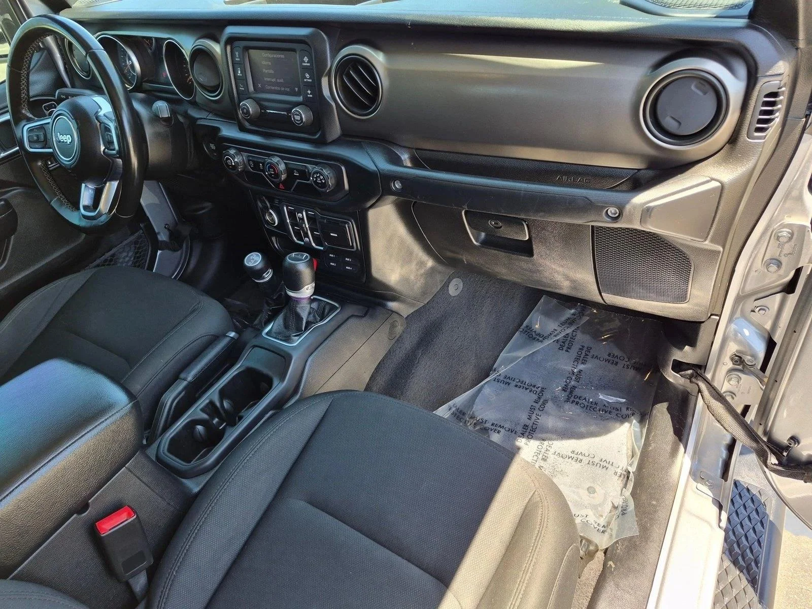 Used 2020 Billet Silver Metallic Clearcoat Jeep Sport S image 14