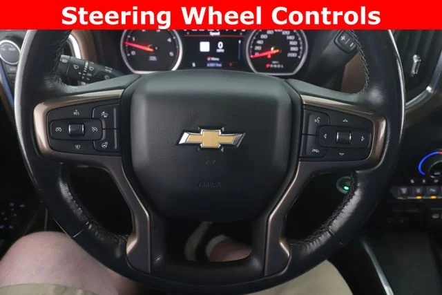 Used 2022 White Chevrolet High Country image 24