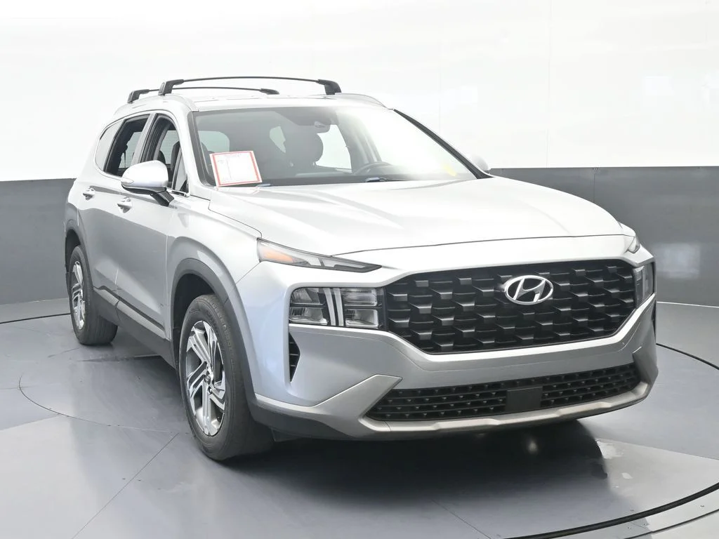 Used 2023 Shimmering Silver Pearl Hyundai SEL image 8