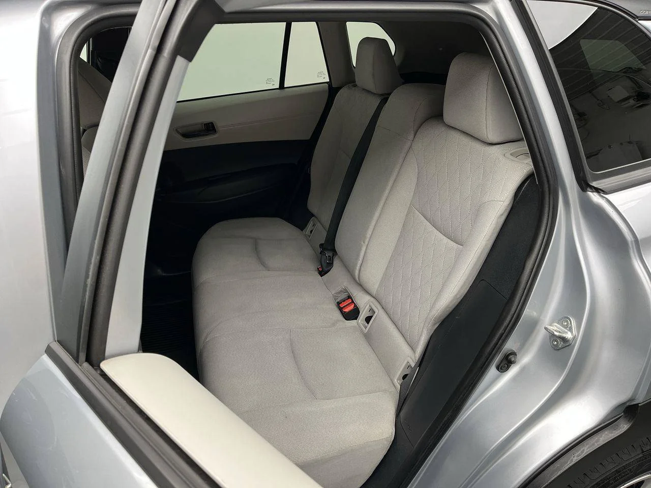2022 Toyota Corolla Cross LE - Photo 9