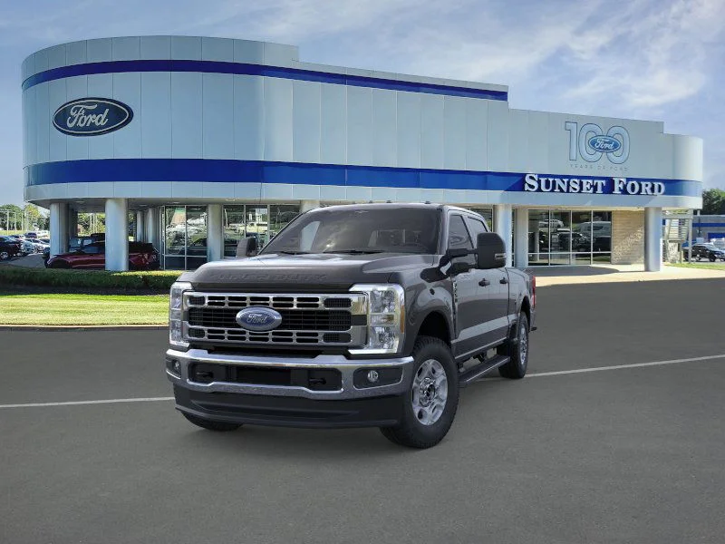 New 2026 Agate Black Metallic Ford XLT image 2