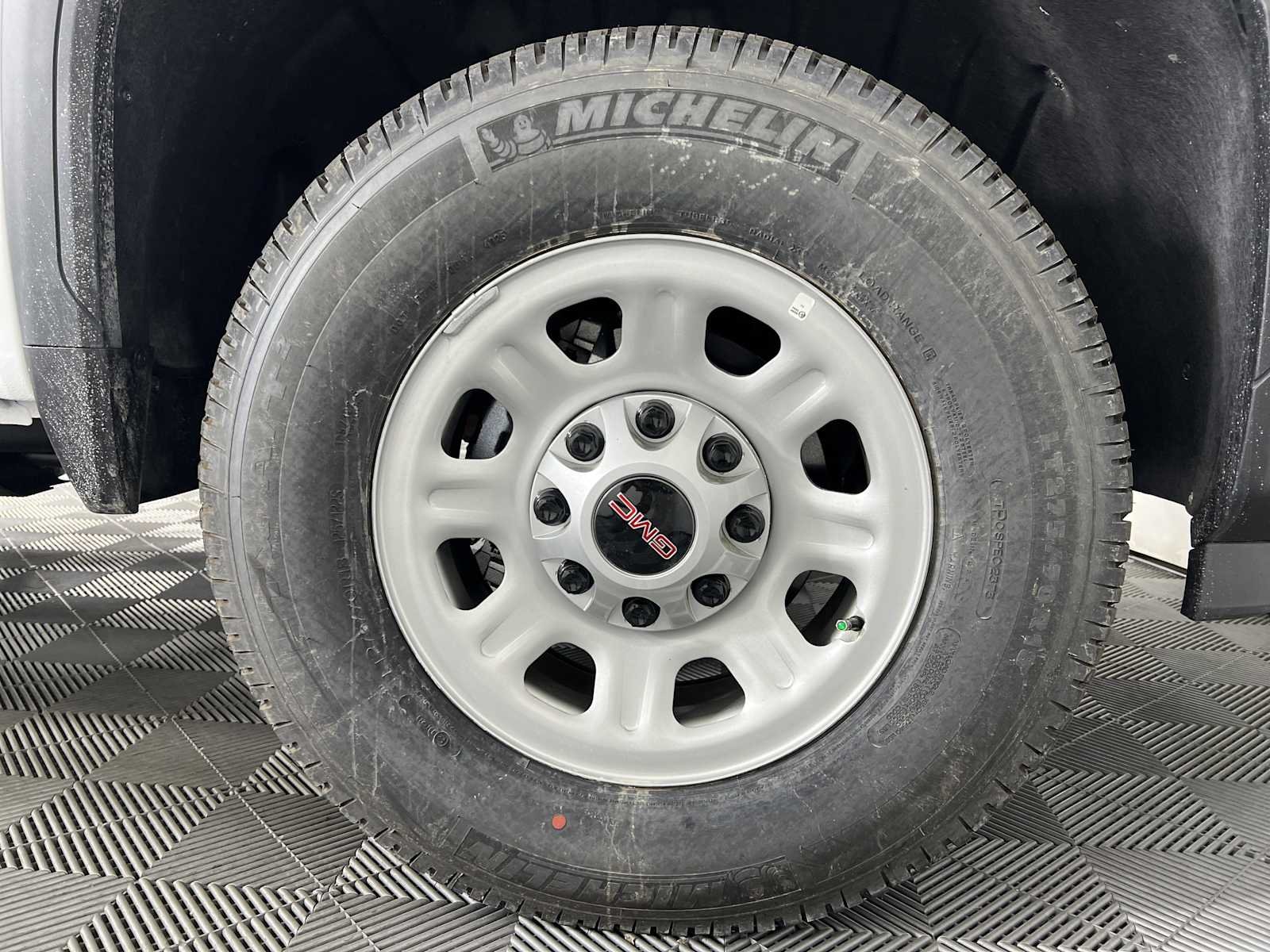 2026 GMC Sierra 2500HD Pro - Photo 10