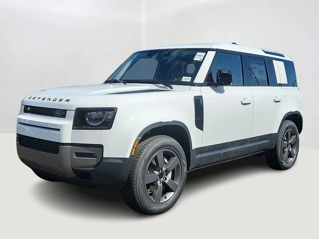 2026 Land Rover Defender 110 S P300's photo