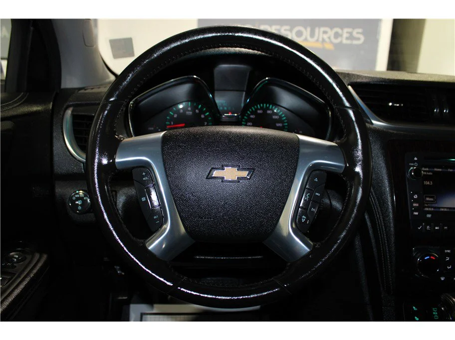Used 2015 Tungsten Metallic Chevrolet LT image 25