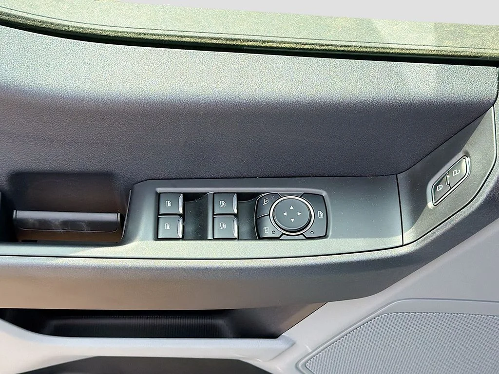 New 2026 White Ford XL image 24
