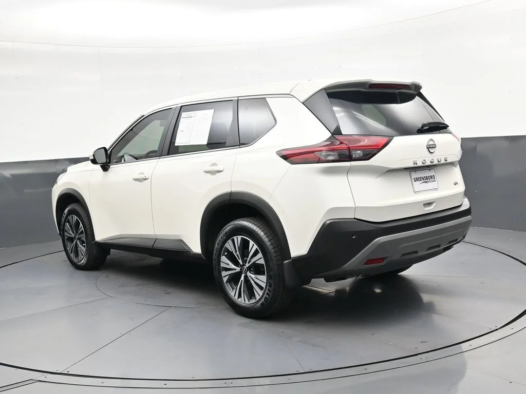 Used 2023 White Nissan SV image 7
