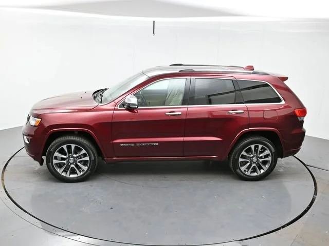 Used 2018 Velvet Red Pearlc Jeep Overland image 36