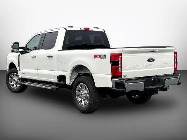 New 2026 Star White Metallic Tri-Coat Ford F-350® Lariat® image 15