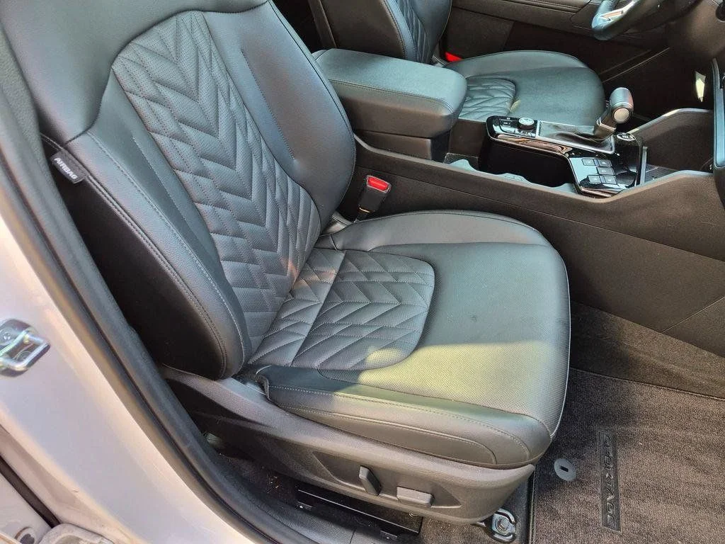 Used 2023 White Kia X-Pro Prestige image 29