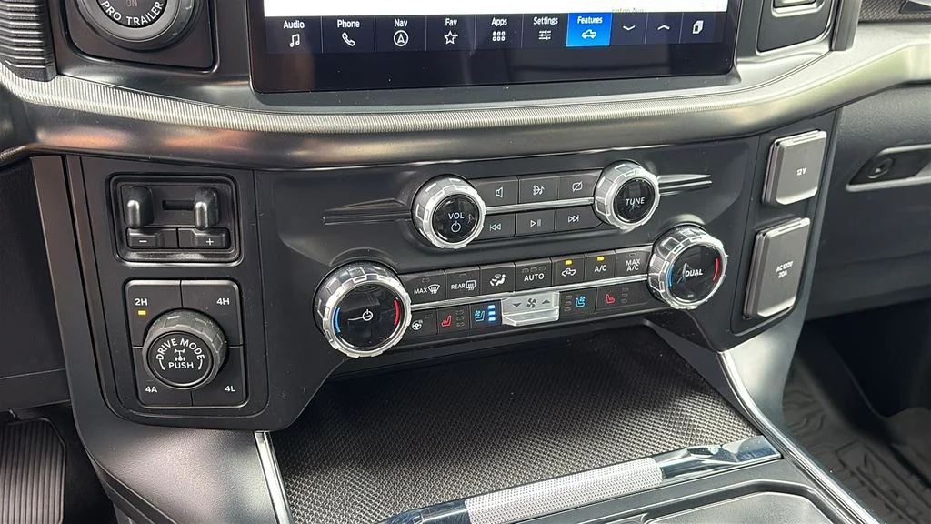 Used 2024 White Ford Raptor image 19