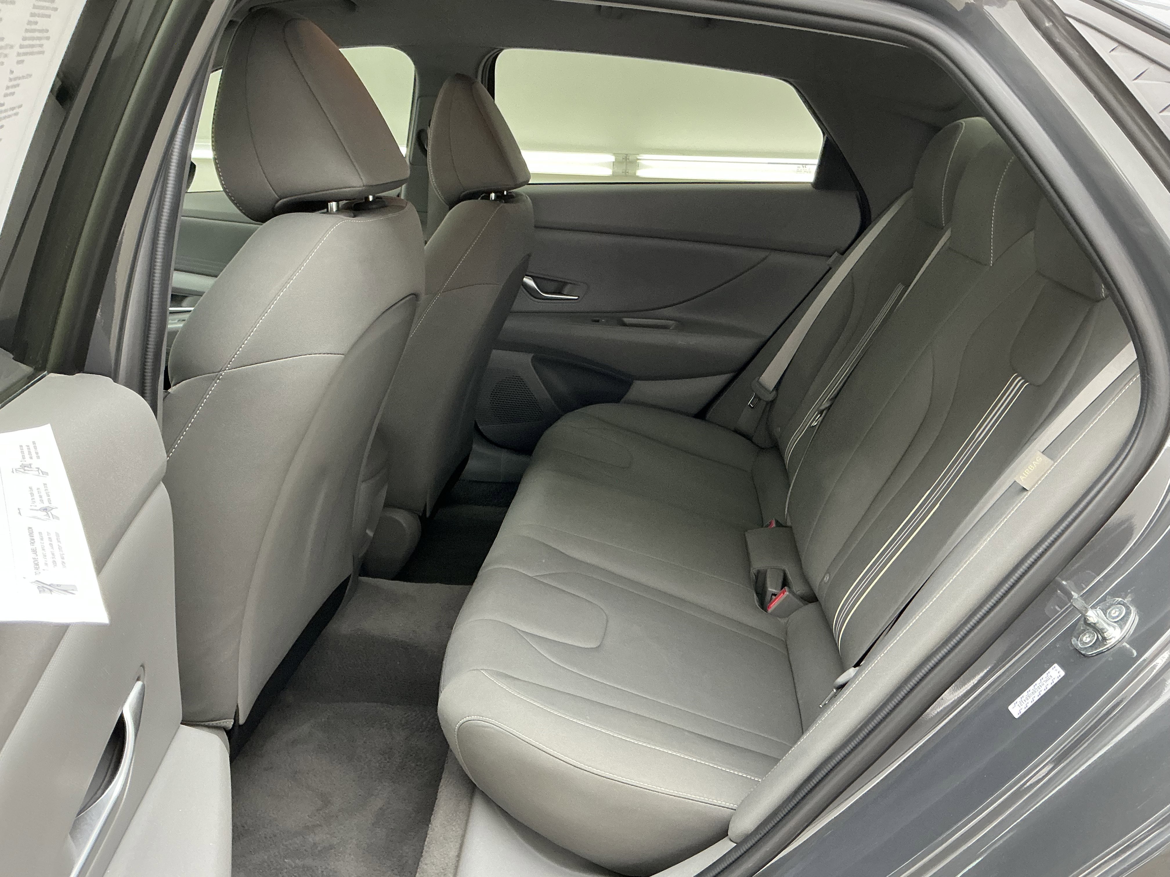 2024 Hyundai Elantra SEL - Photo 18