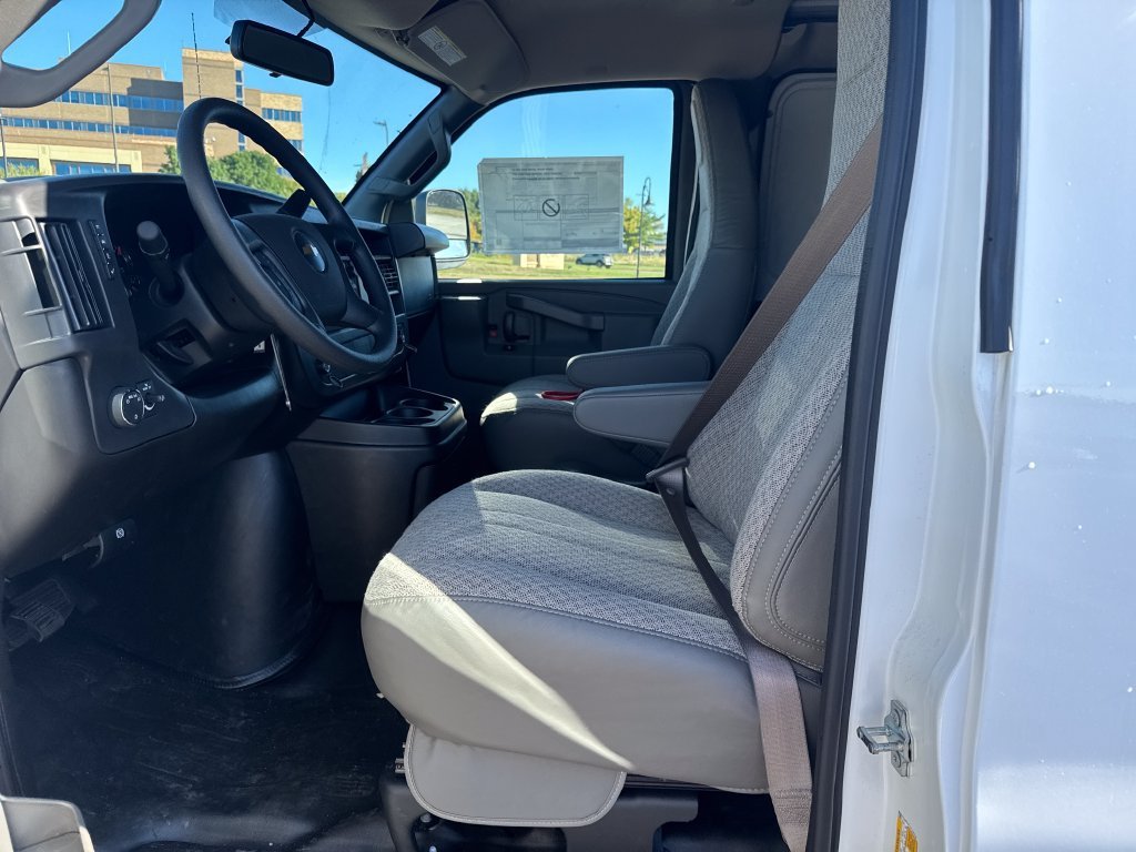 2026 Chevrolet Express Cargo Work Van - Photo 10