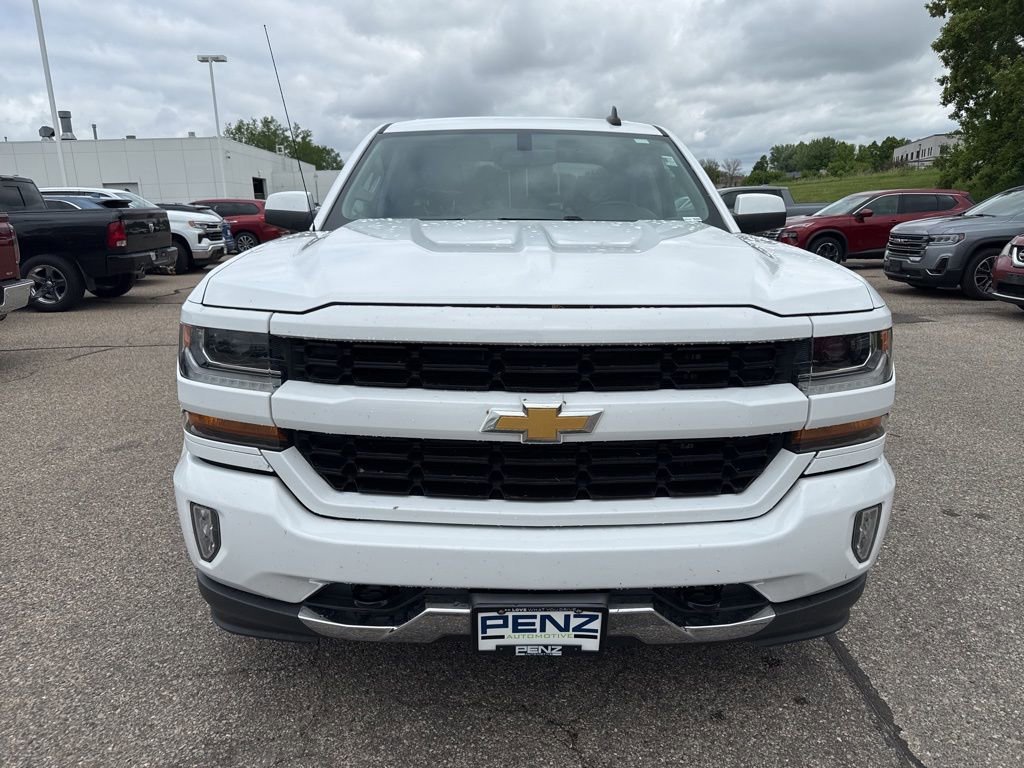 Used 2017 Chevrolet Silverado 1500 LT Z71 with VIN 3GCUKREC1HG469480 for sale in Rochester, Minnesota