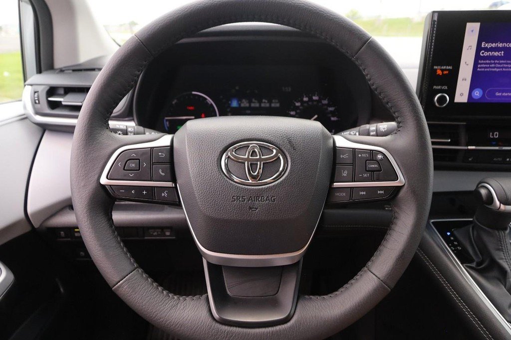 Certified Used 2025 Celestial Silver Metallic Toyota XLE FWD 8-Passenger (Natl) image 13