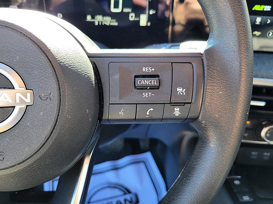 Used 2025 Canyon Bronze Metallic Nissan SV image 21