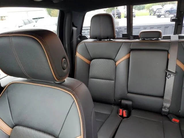 Used 2023 Red GMC AT4 image 14