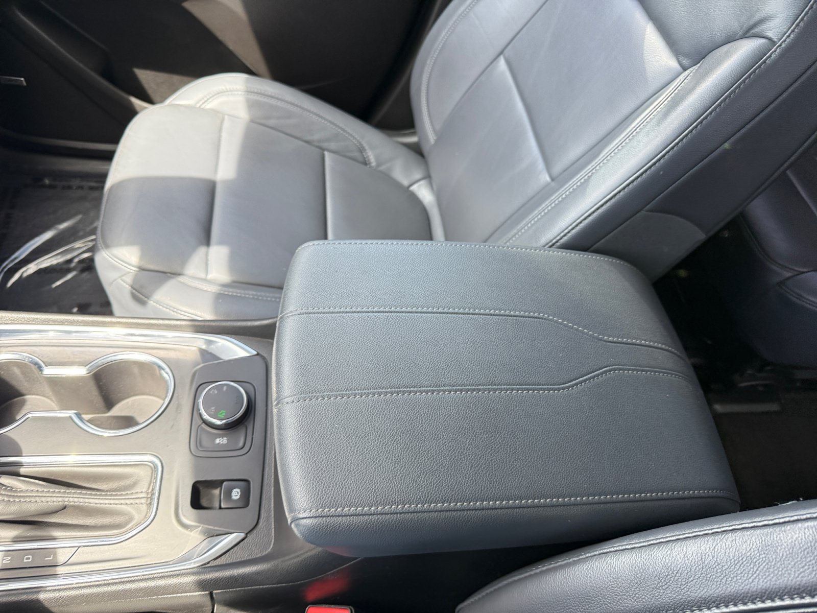 Used 2019 Summit White Chevrolet 3LT image 14