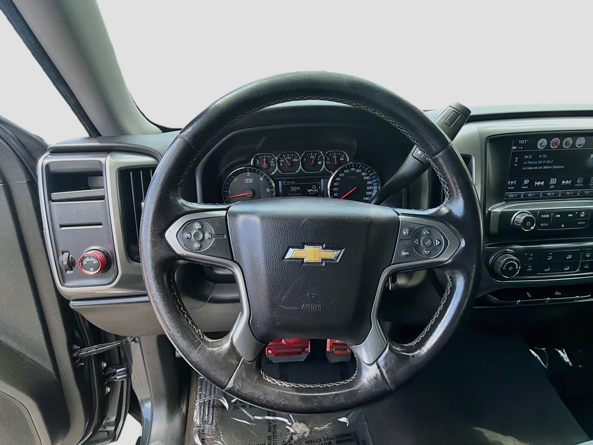Used 2018 Graphite Metallic Chevrolet LT image 10