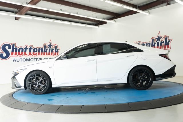 2024 Hyundai Elantra N Line - Photo 25