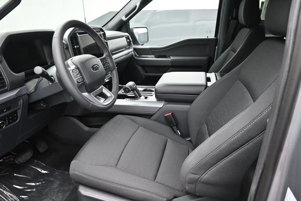 New 2026 Iconic Silver Metallic Ford XLT image 11