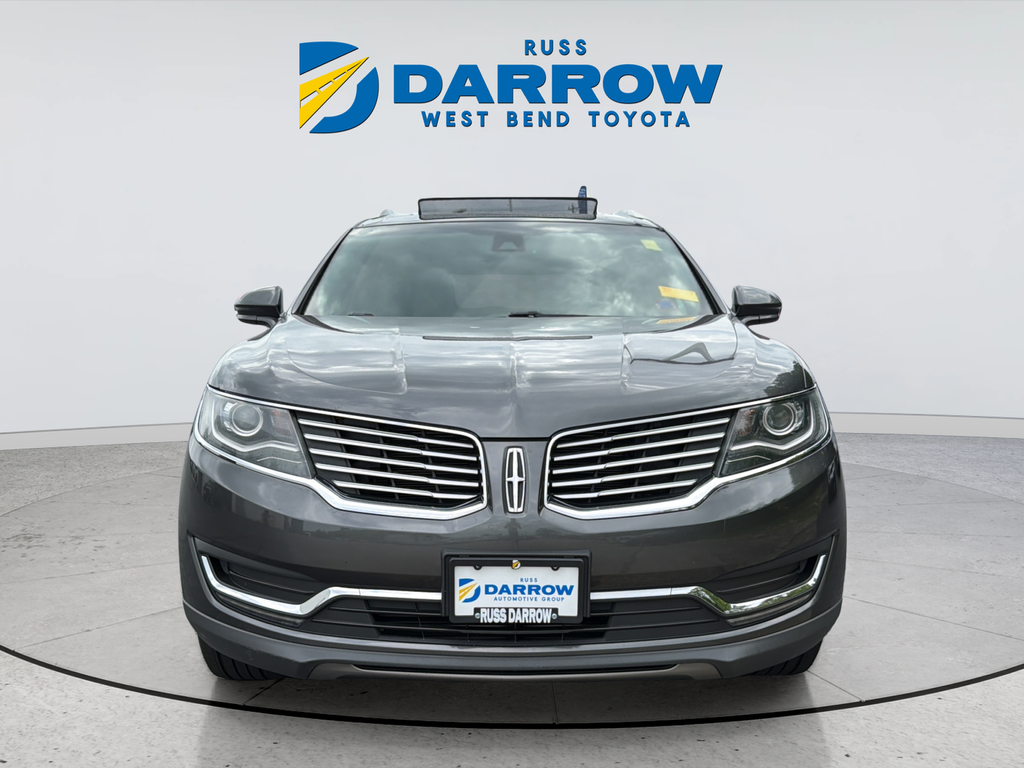 Used 2017 Gray Lincoln Reserve image 7