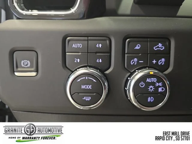 New 2026 Glacier White Tricoat GMC Denali Ultimate image 32