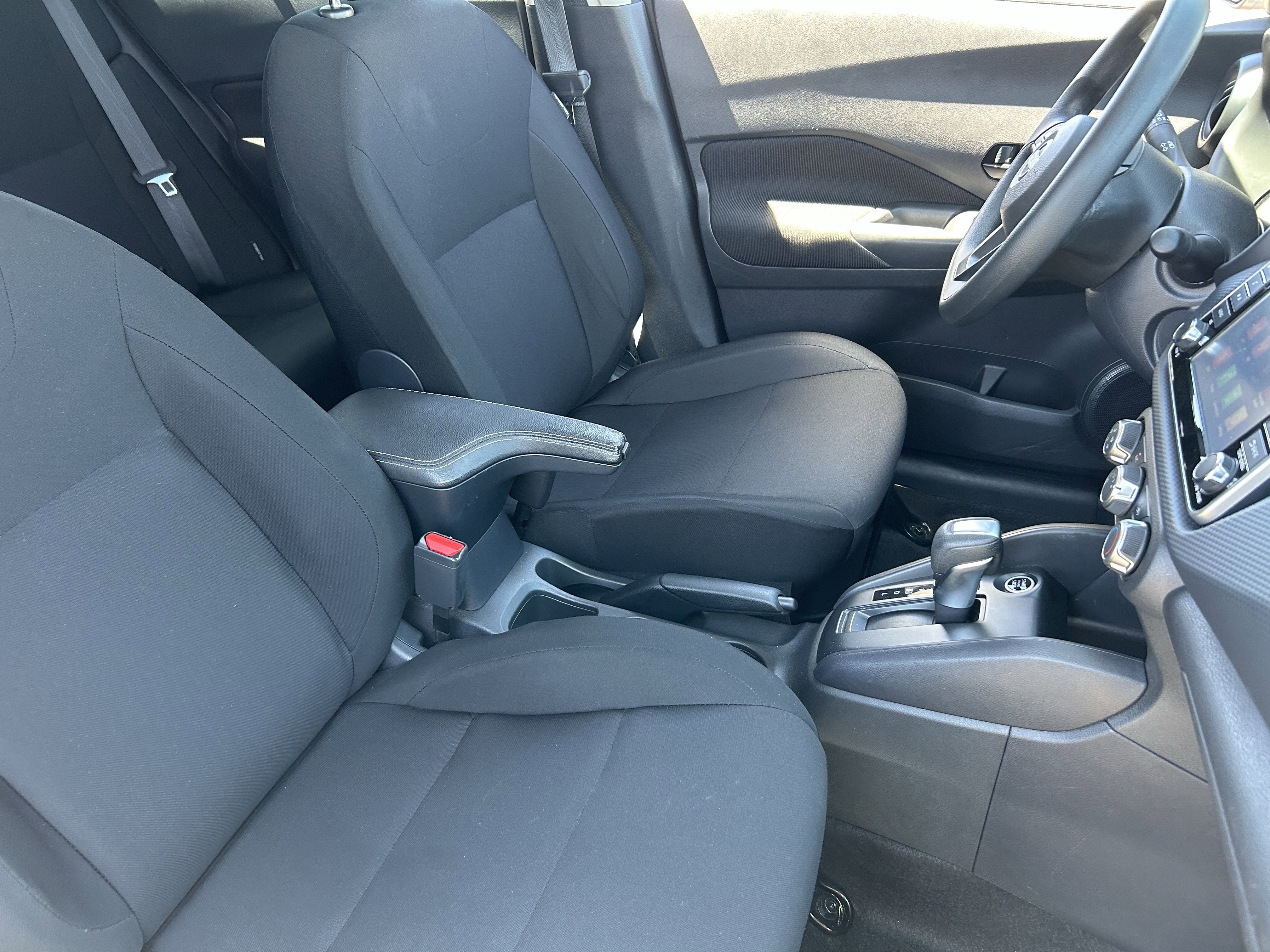 2023 Nissan Kicks S - Photo 10